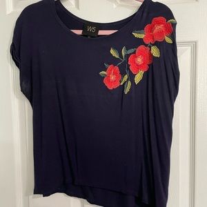 Womens Cropped Short Sleeve Tee with Floral Embroidery